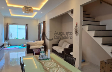 Casa linda e ampla para Aluguel na Águas Brancas
