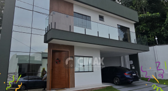 Casa à Venda no Condomínio Quartzo