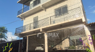 Casa Triplex à Venda – Conjunto Vale Verde